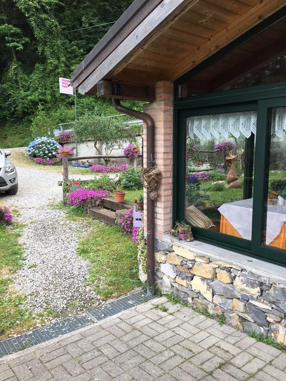 Agriturismo La Taverna Del Nonno Borzonasca Εξωτερικό φωτογραφία